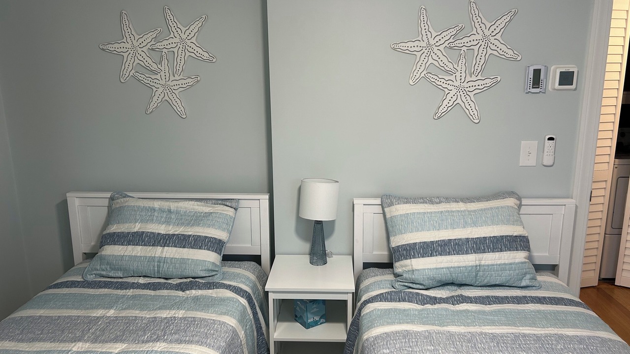 Photo of Bedroom in Jamestown Shores