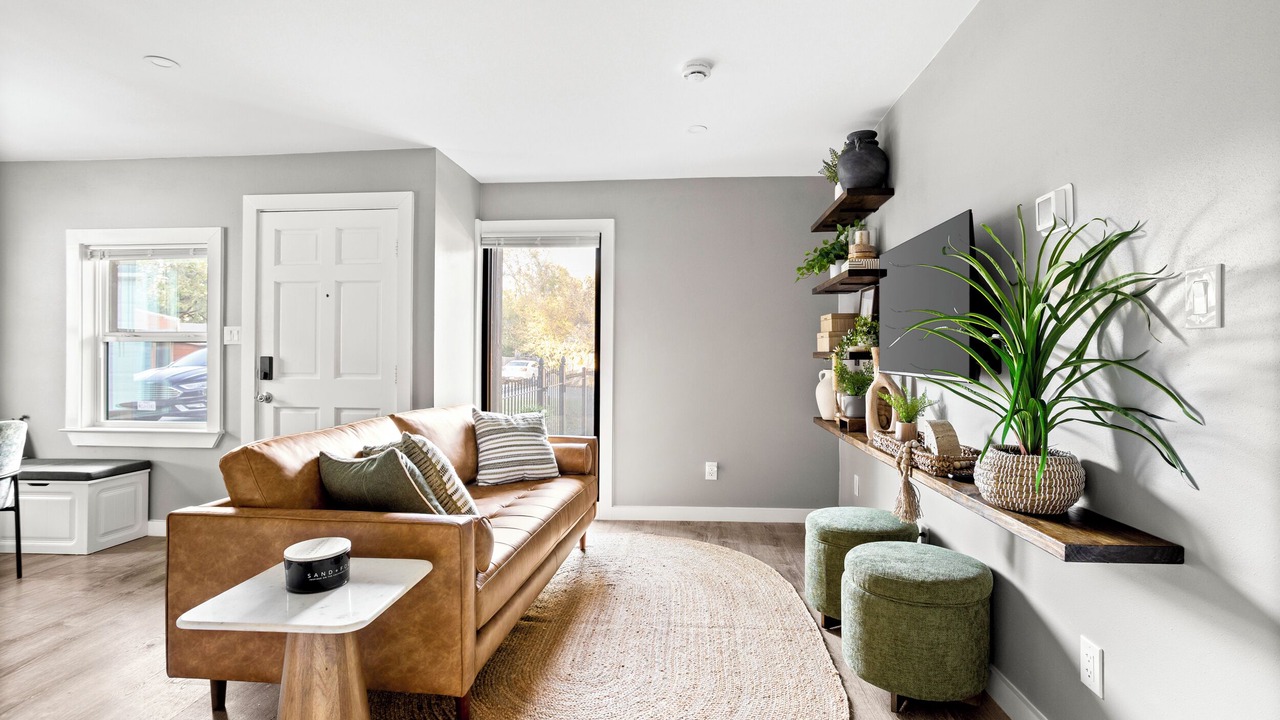 Photo of Livingroom in Lancaster