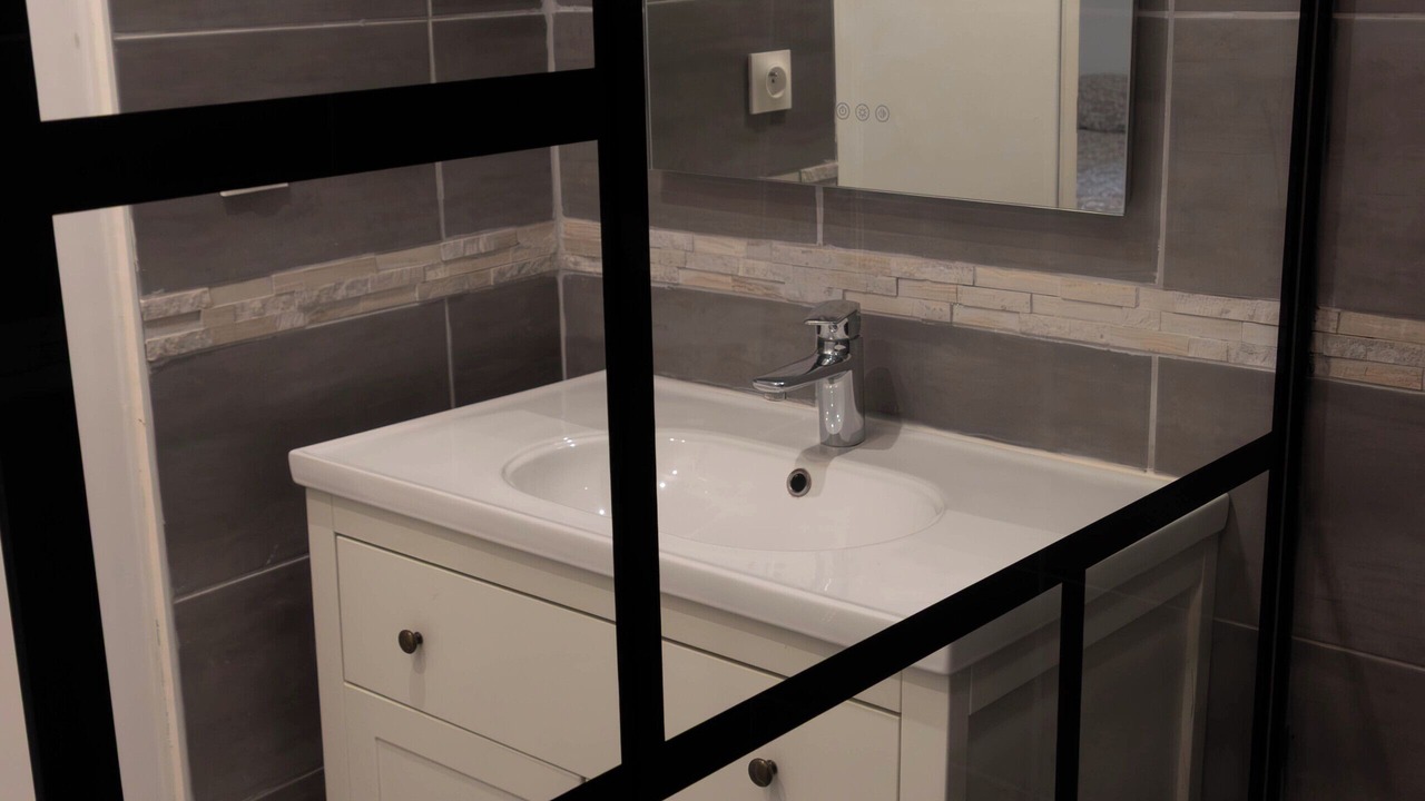 Photo of Bathroom in Saint-Herblain