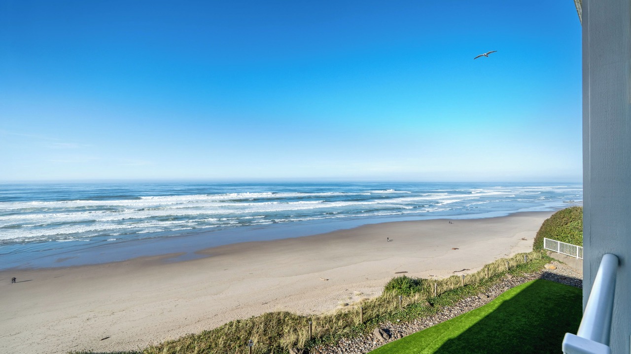 Photo of Patio Balcony in Lincoln City