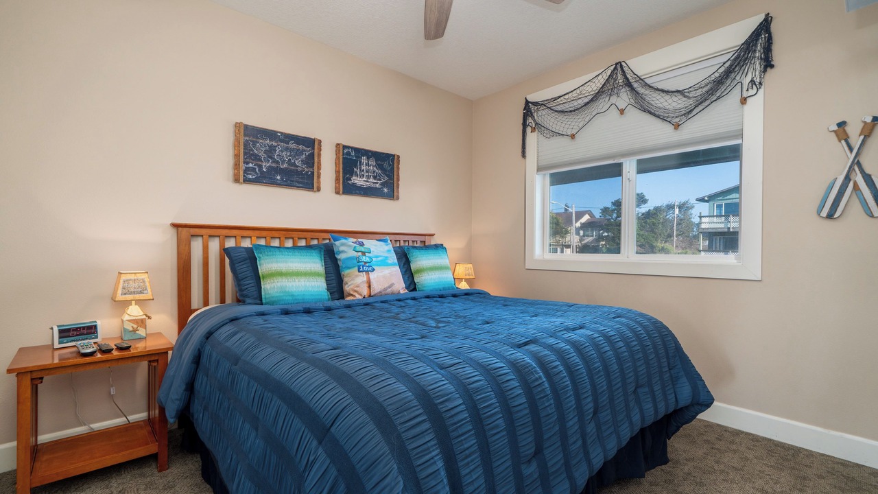 Photo of Bedroom in Lincoln City