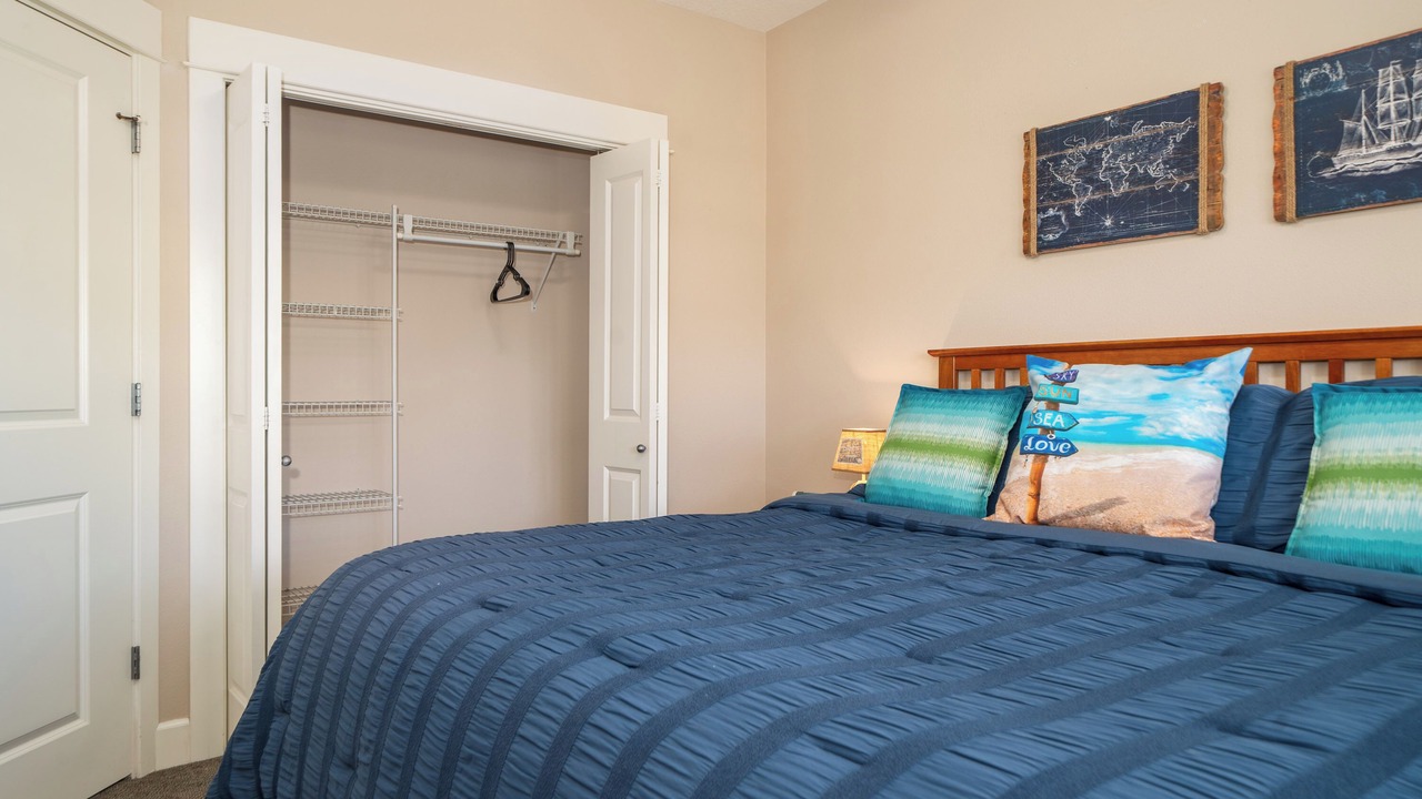 Photo of Bedroom in Lincoln City