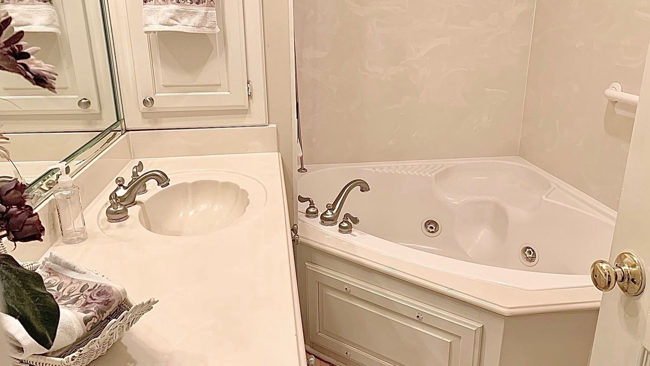Photo of Bathroom in Sulphur