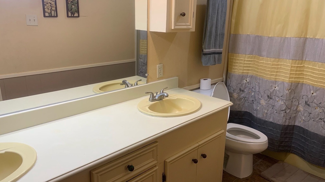 Photo of Bathroom in Sulphur