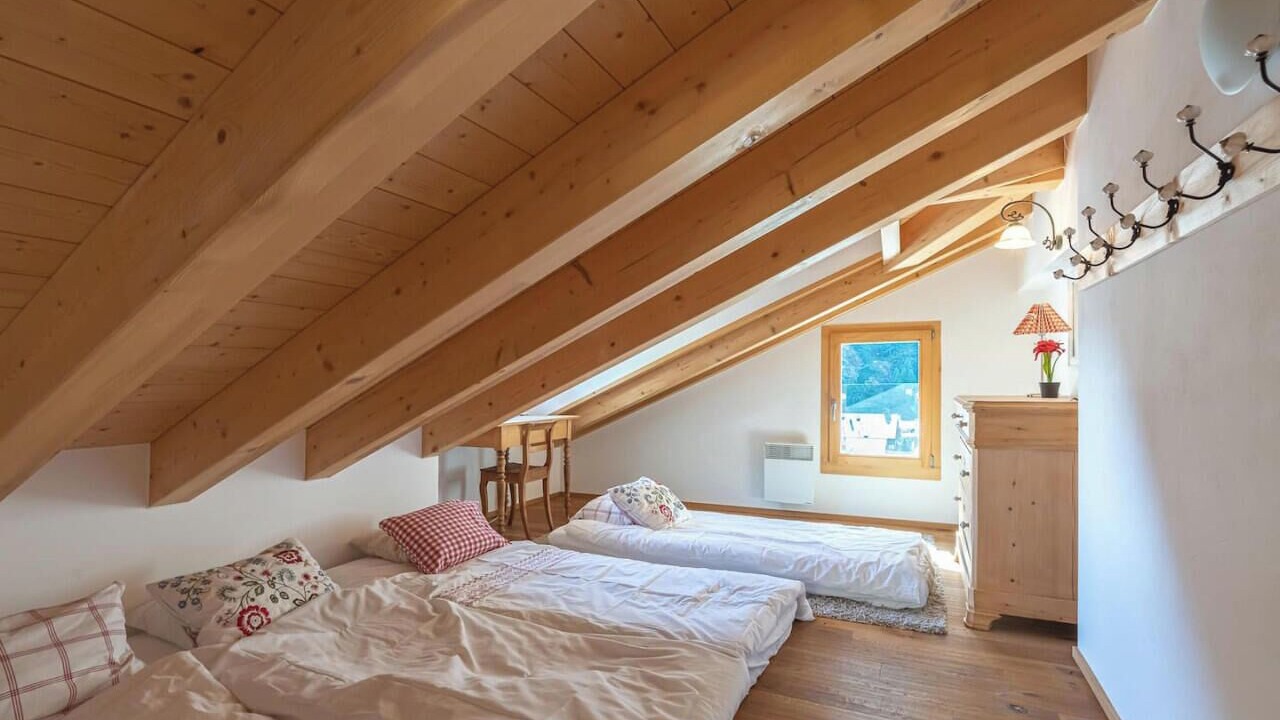 Photo of Bedroom in Taesch