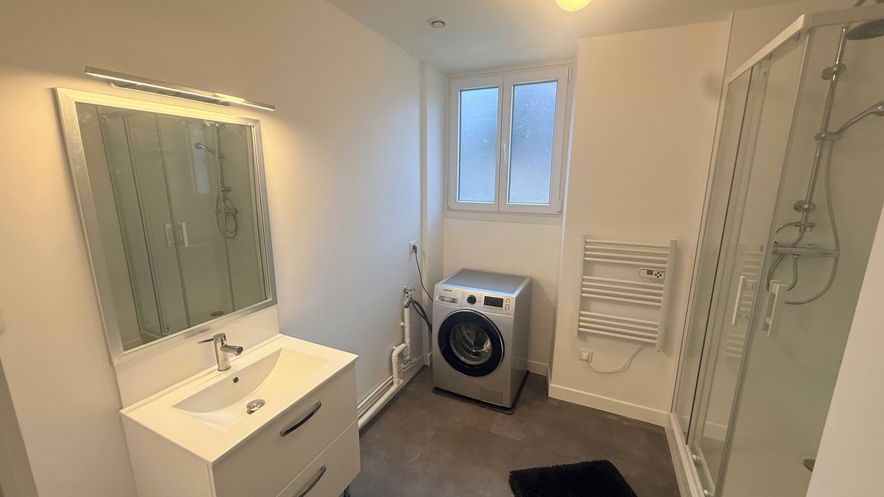 Photo of Bathroom in Noisy-sur-Ecole