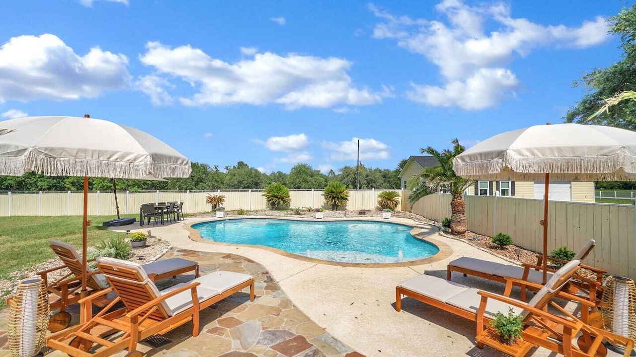 Photo of Outdoor in Clodine