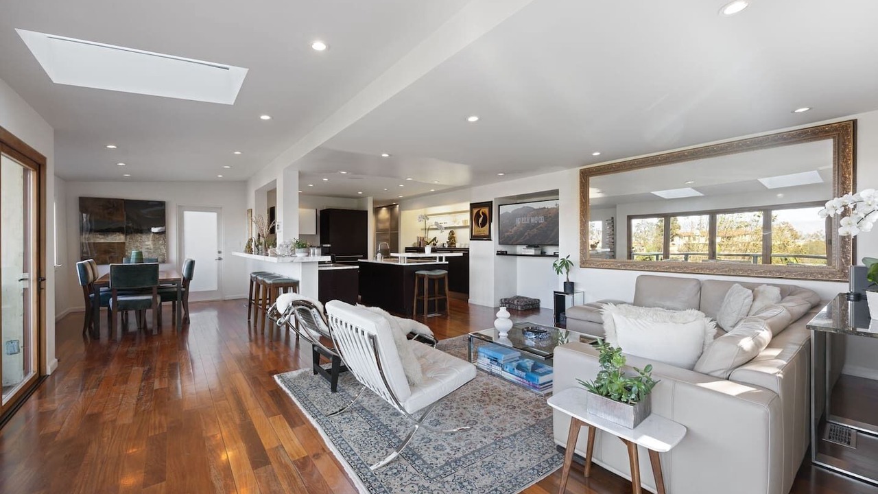 Photo of Livingroom in Hollywood Hills