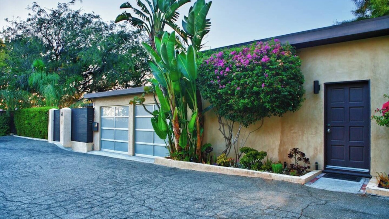 Photo of Outdoor in Hollywood Hills