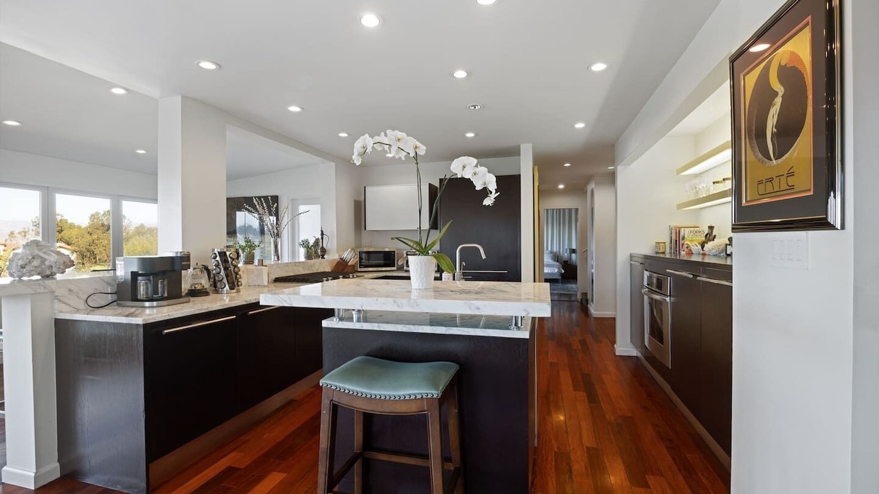 Photo of Kitchen in Hollywood Hills