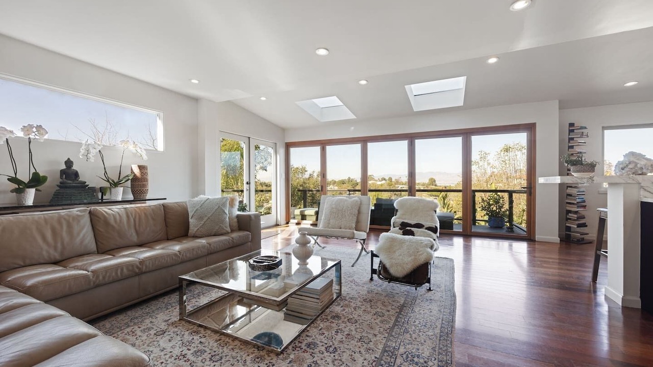 Photo of Livingroom in Hollywood Hills