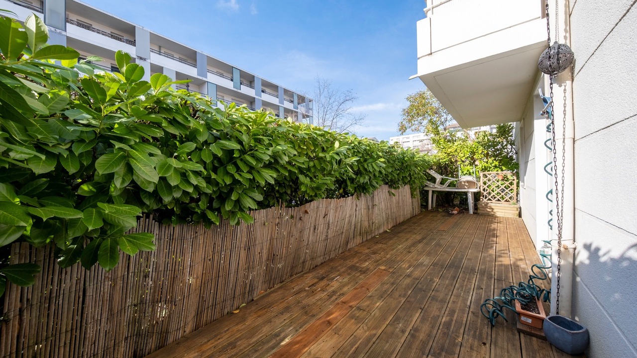Photo of Patio Balcony in Fontaine Lestang-Bagatelle-Papus-Tabar-Bordelongue