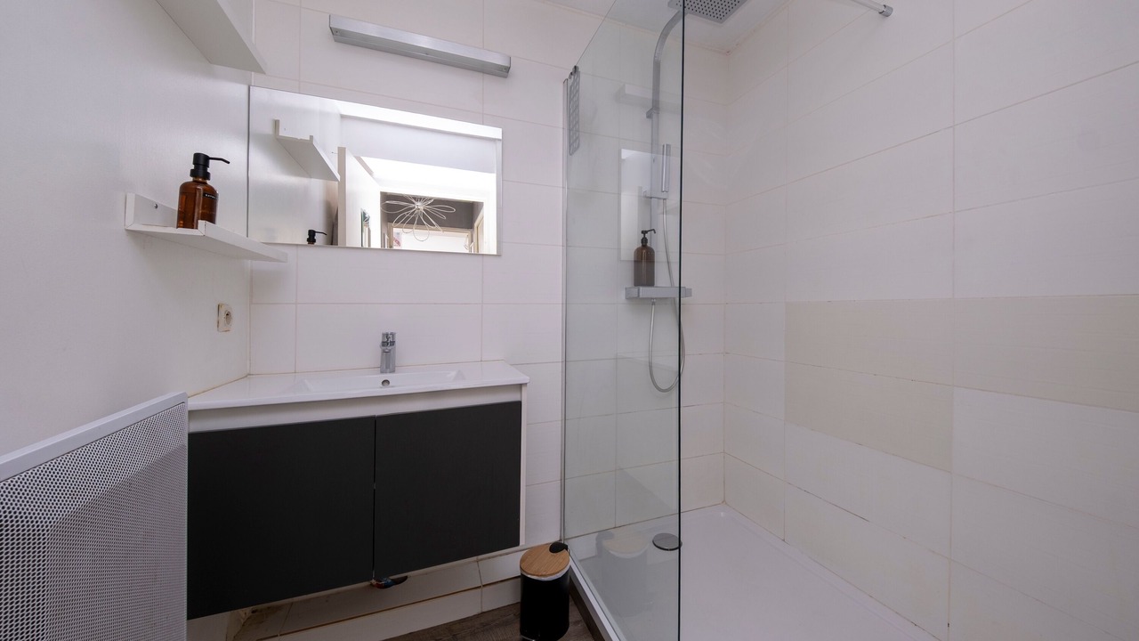 Photo of Bathroom in Fontaine Lestang-Bagatelle-Papus-Tabar-Bordelongue