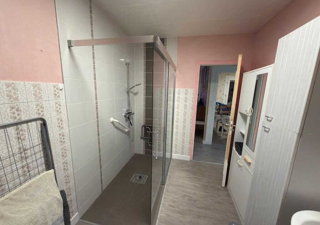 Photo of Bathroom in Jullouville-les-Pins