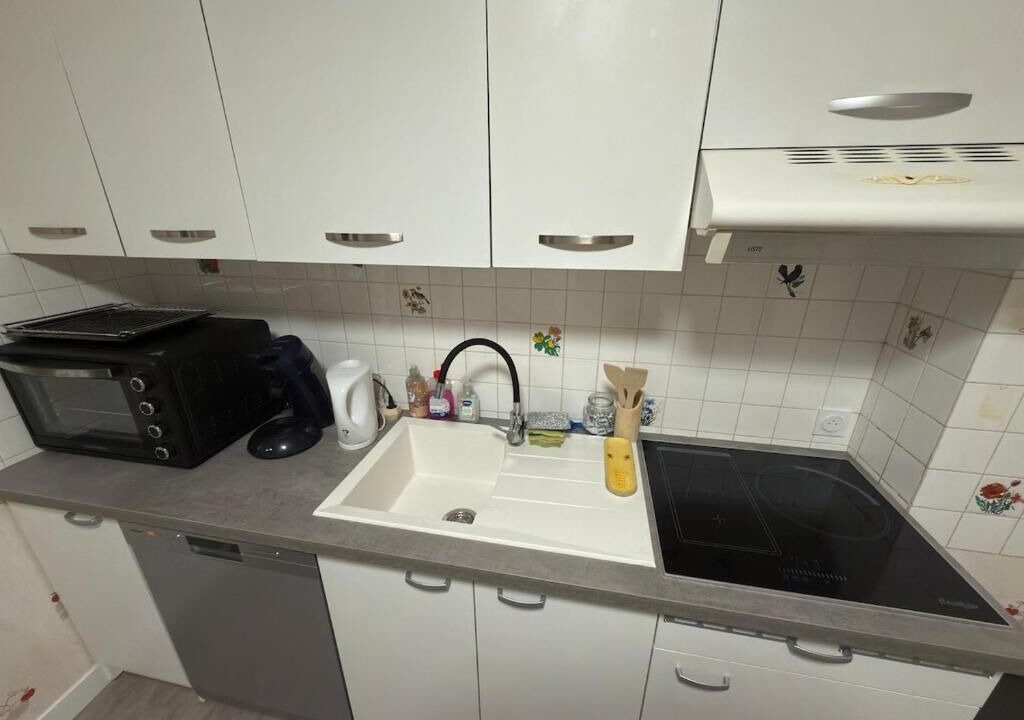 Photo of Kitchen in Jullouville-les-Pins