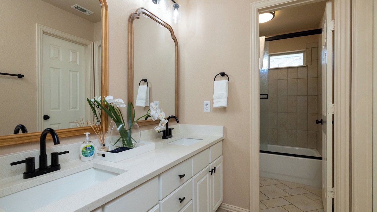 Photo of Bathroom in Frisco
