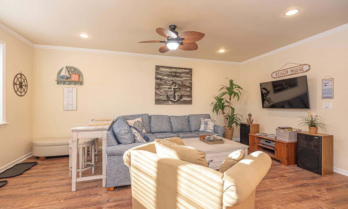 Photo of Livingroom in Ocean Pines