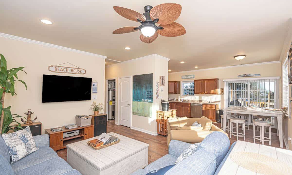 Photo of Livingroom in Ocean Pines