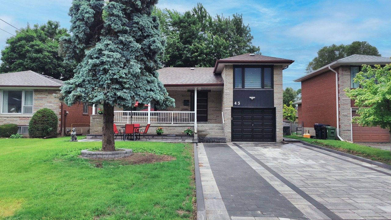 Photo of Outdoor in Newtonbrook