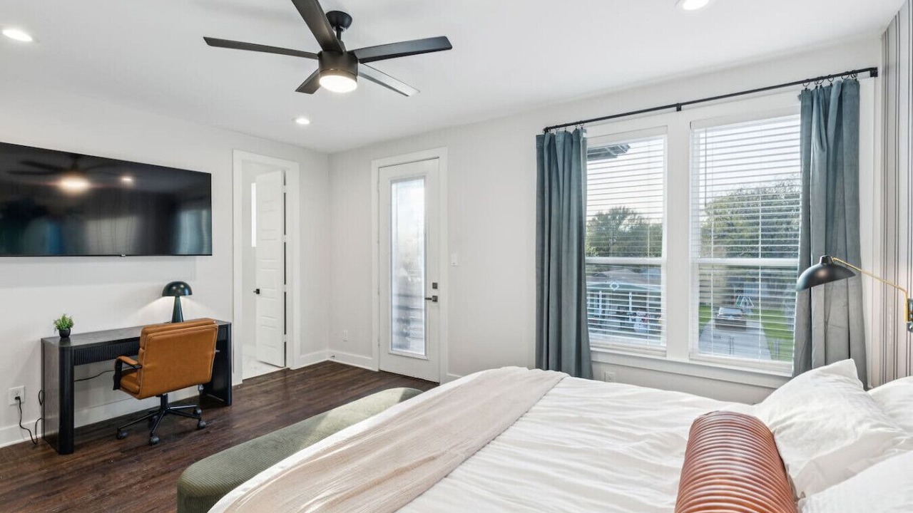 Photo of Bedroom in West Dallas