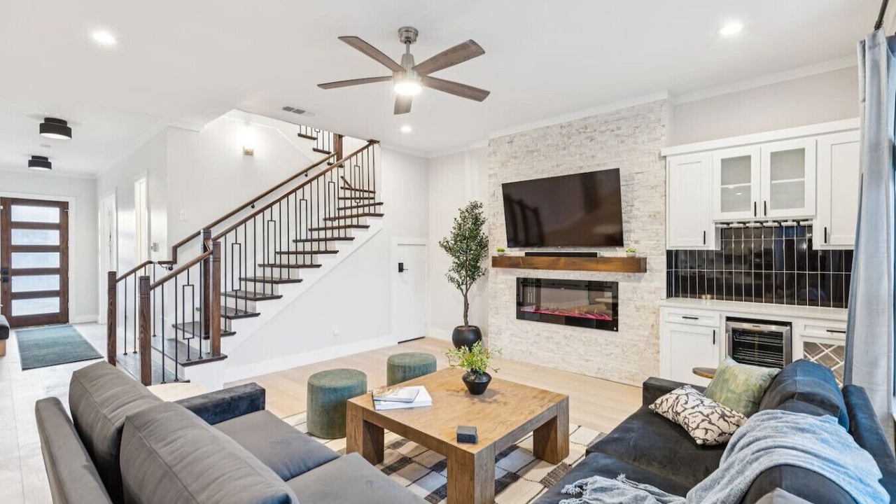 Photo of Livingroom in West Dallas