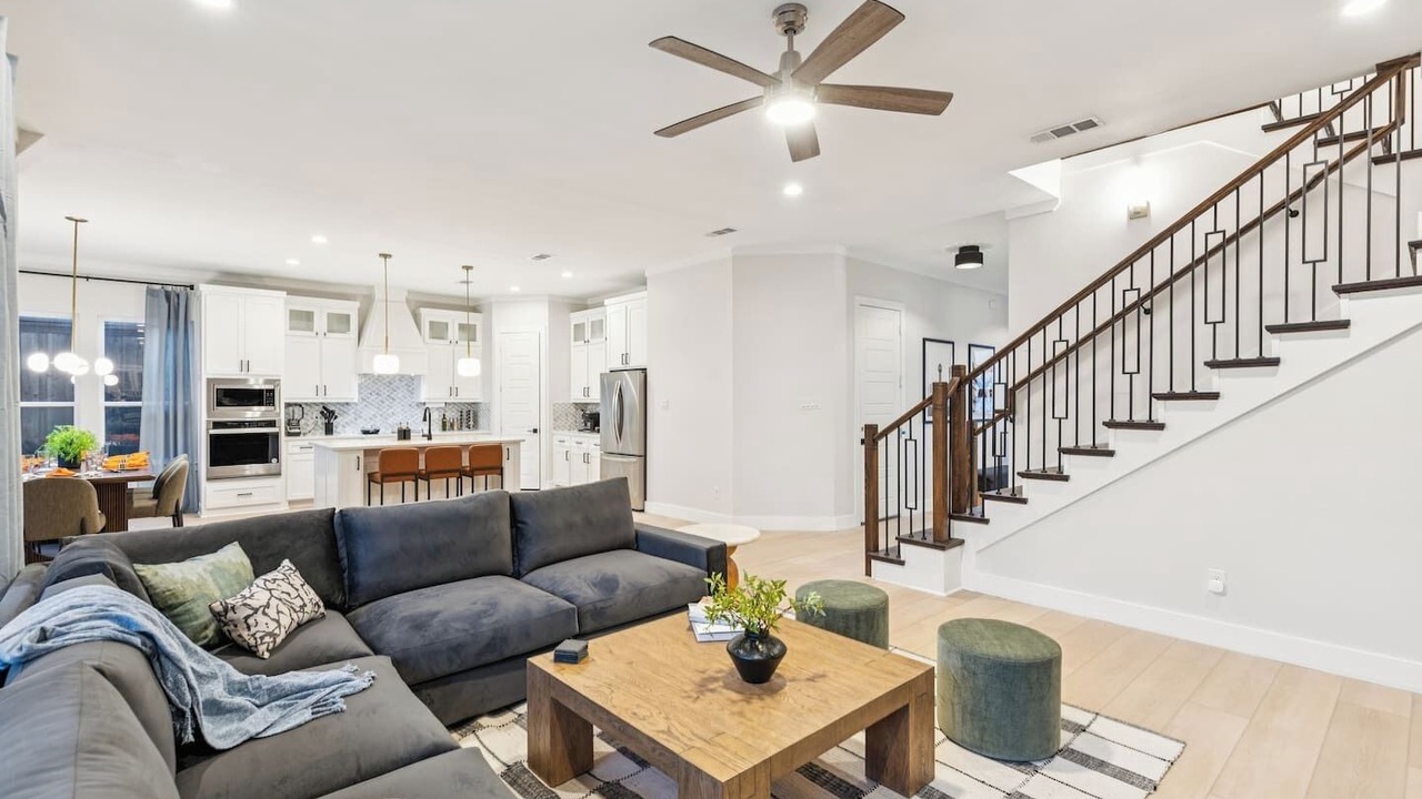 Photo of Livingroom in West Dallas