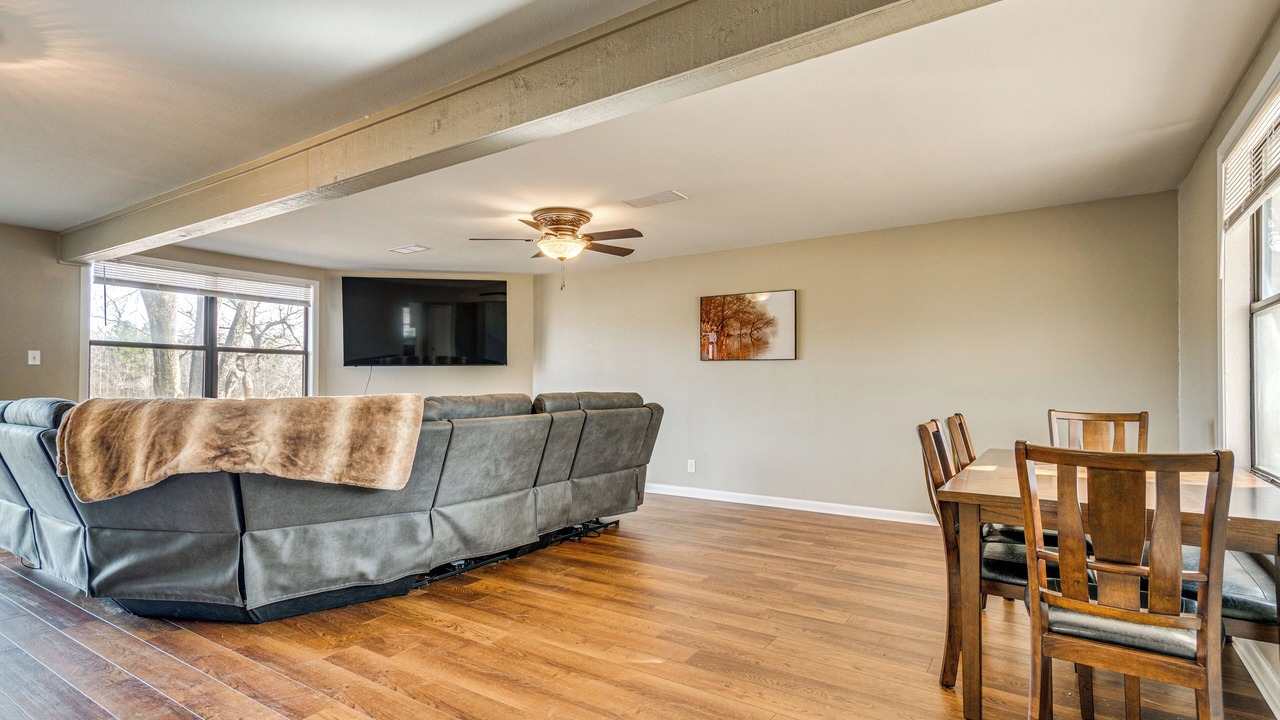 Photo of Livingroom in Gibson