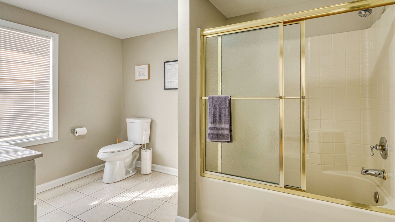 Photo of Bathroom in Gibson