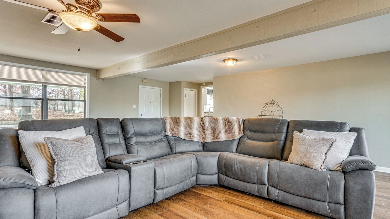 Photo of Livingroom in Gibson