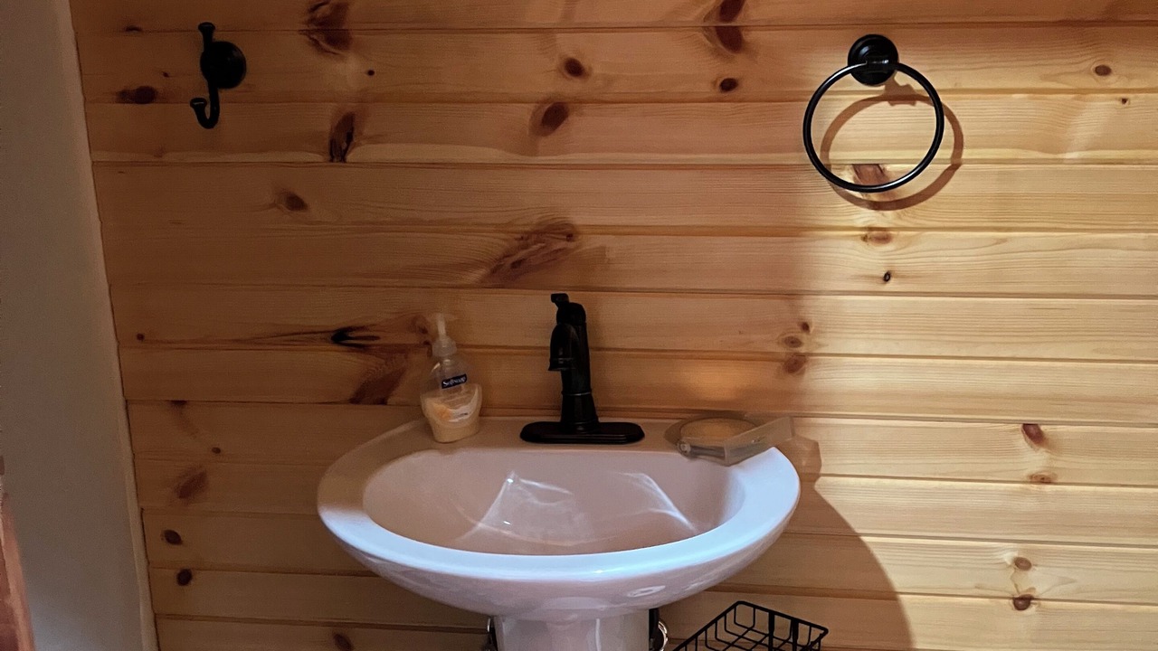 Photo of Bathroom in Saffell