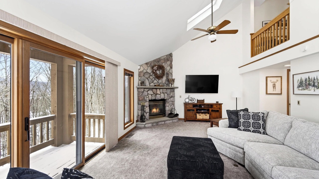 Photo of Livingroom in Great Valley