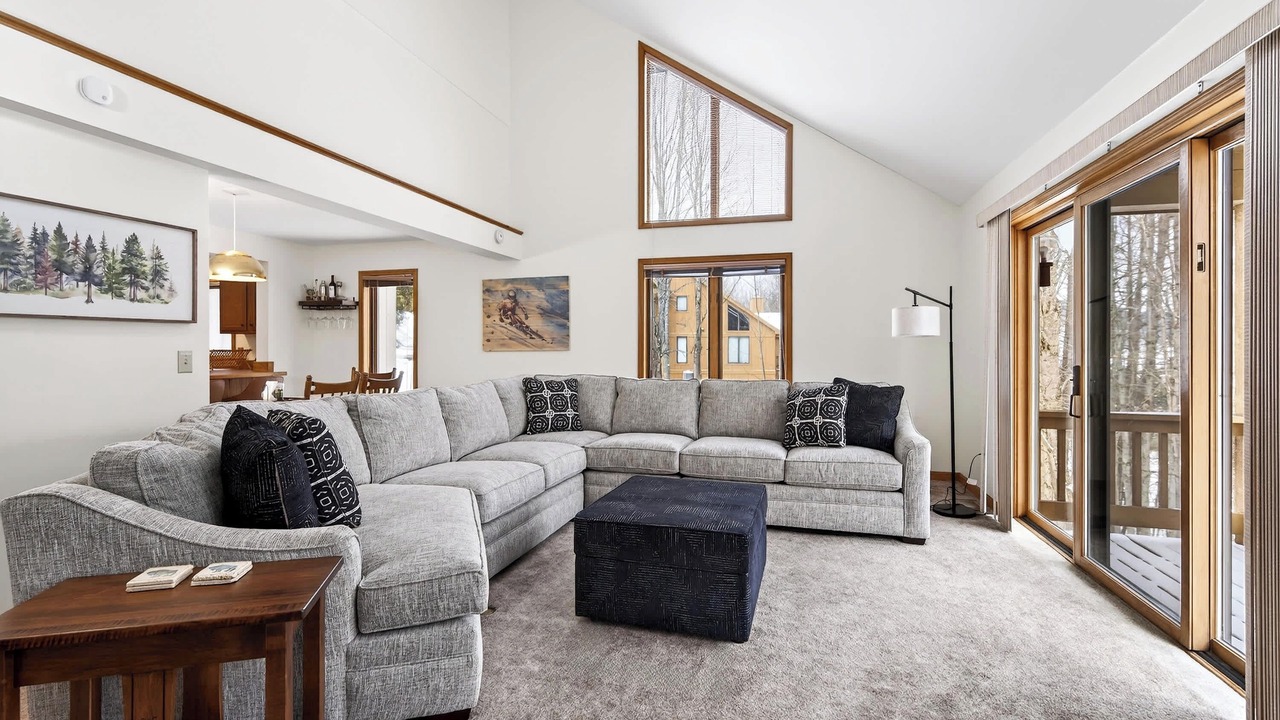Photo of Livingroom in Great Valley
