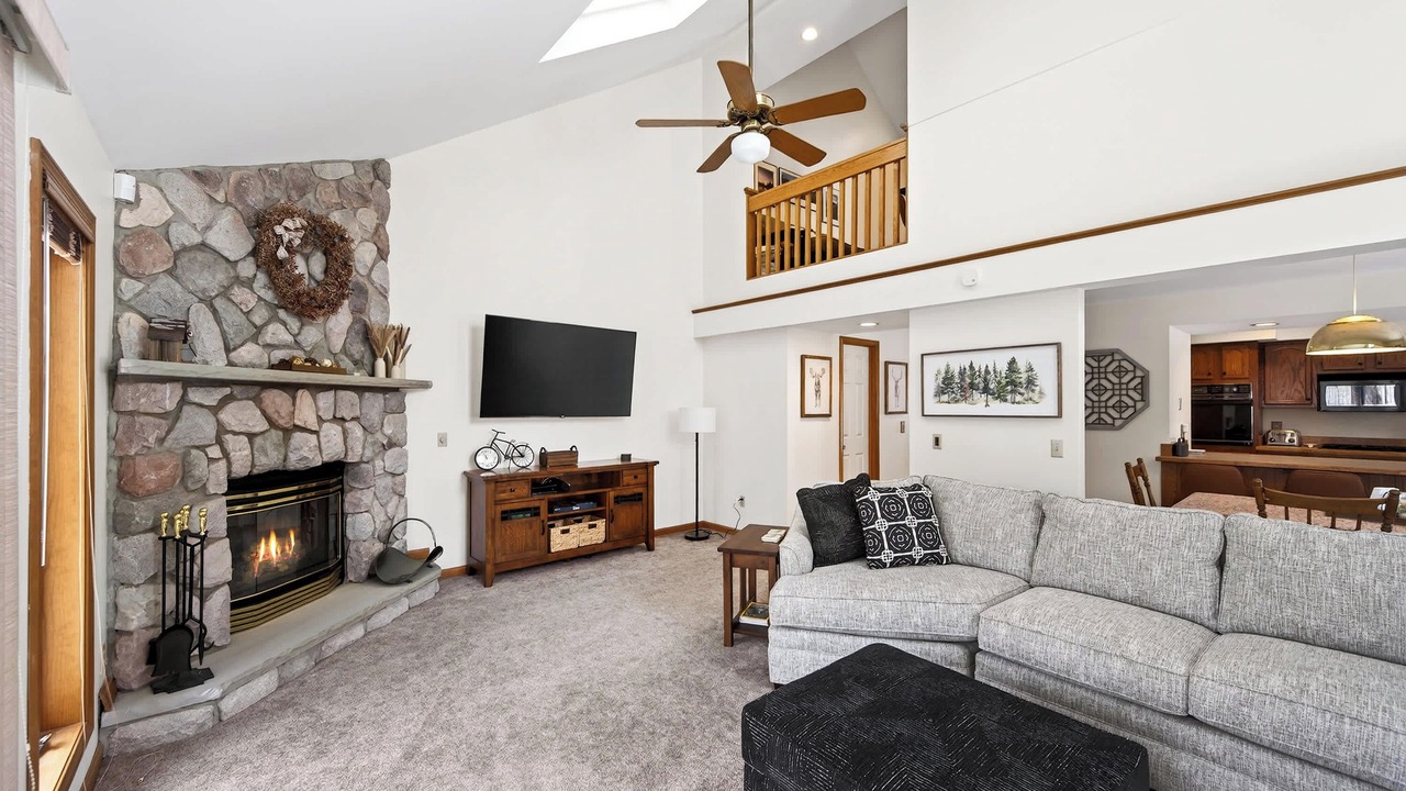 Photo of Livingroom in Great Valley