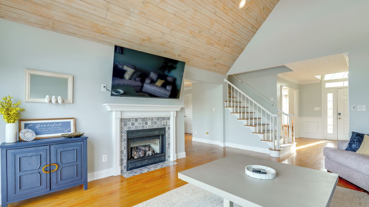 Photo of Livingroom in Piney Flats