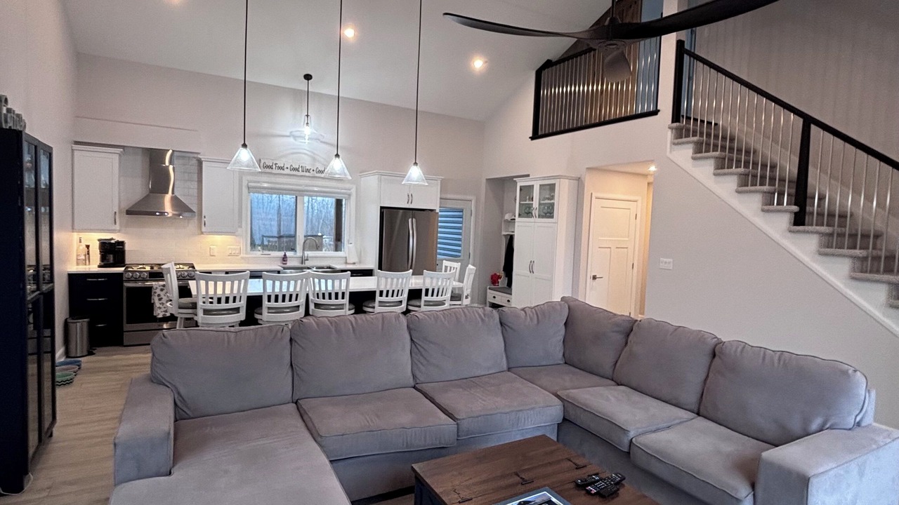 Photo of Livingroom in North Grenville