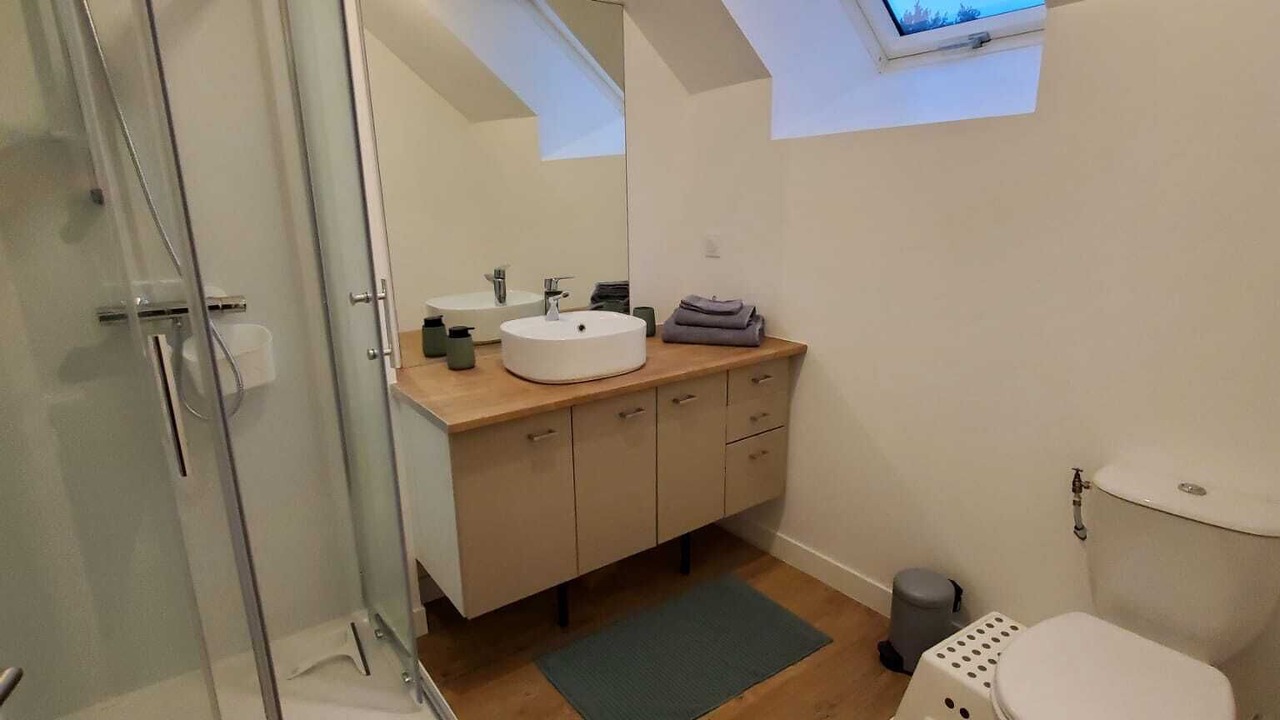 Photo of Bathroom in La Chapelle-de-Brain