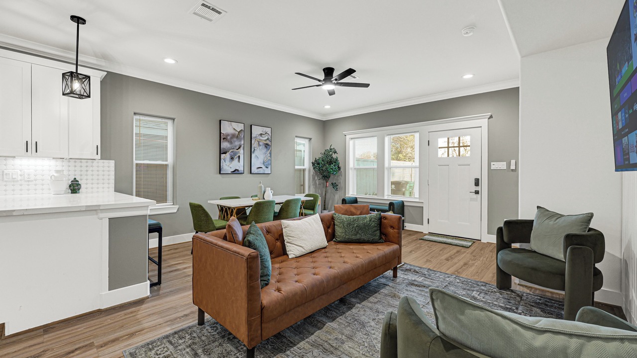 Photo of Livingroom in OST - South Union