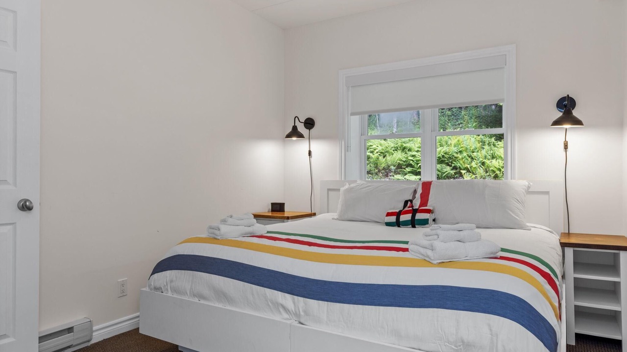 Photo of Bedroom in Lake of Bays