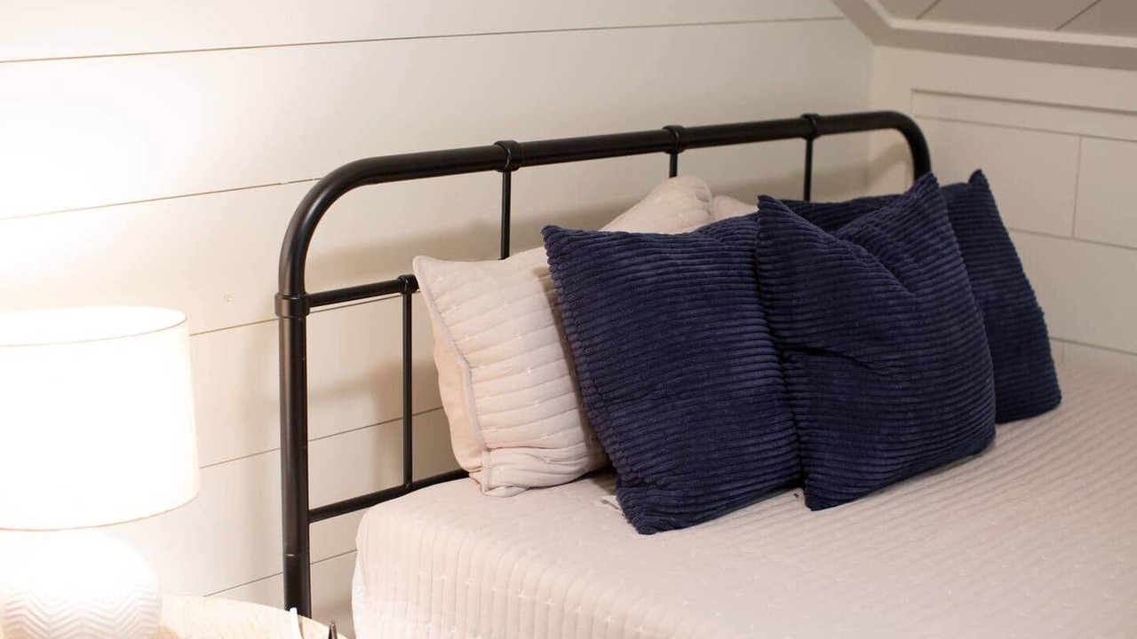 Photo of Bedroom in Knoxville