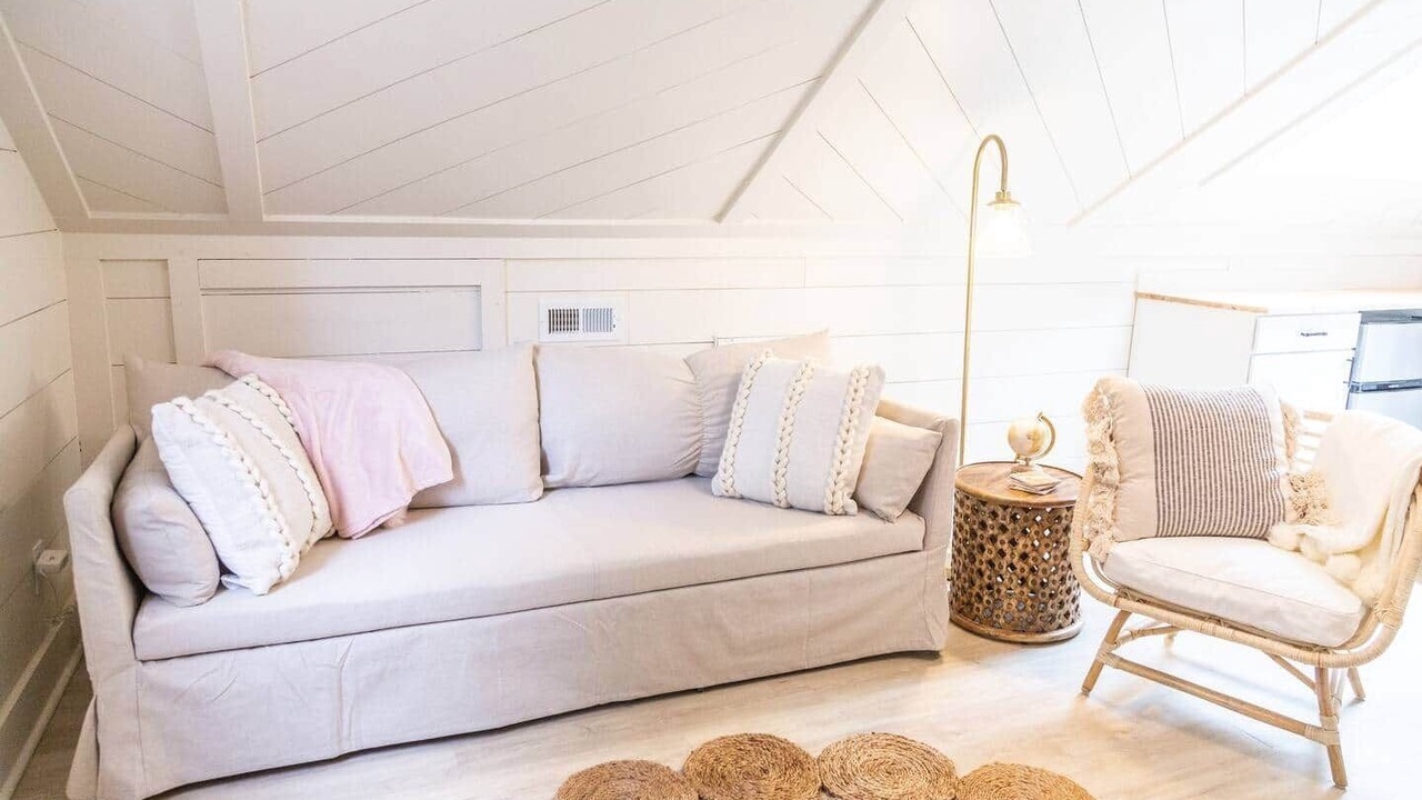 Photo of Livingroom in Knoxville