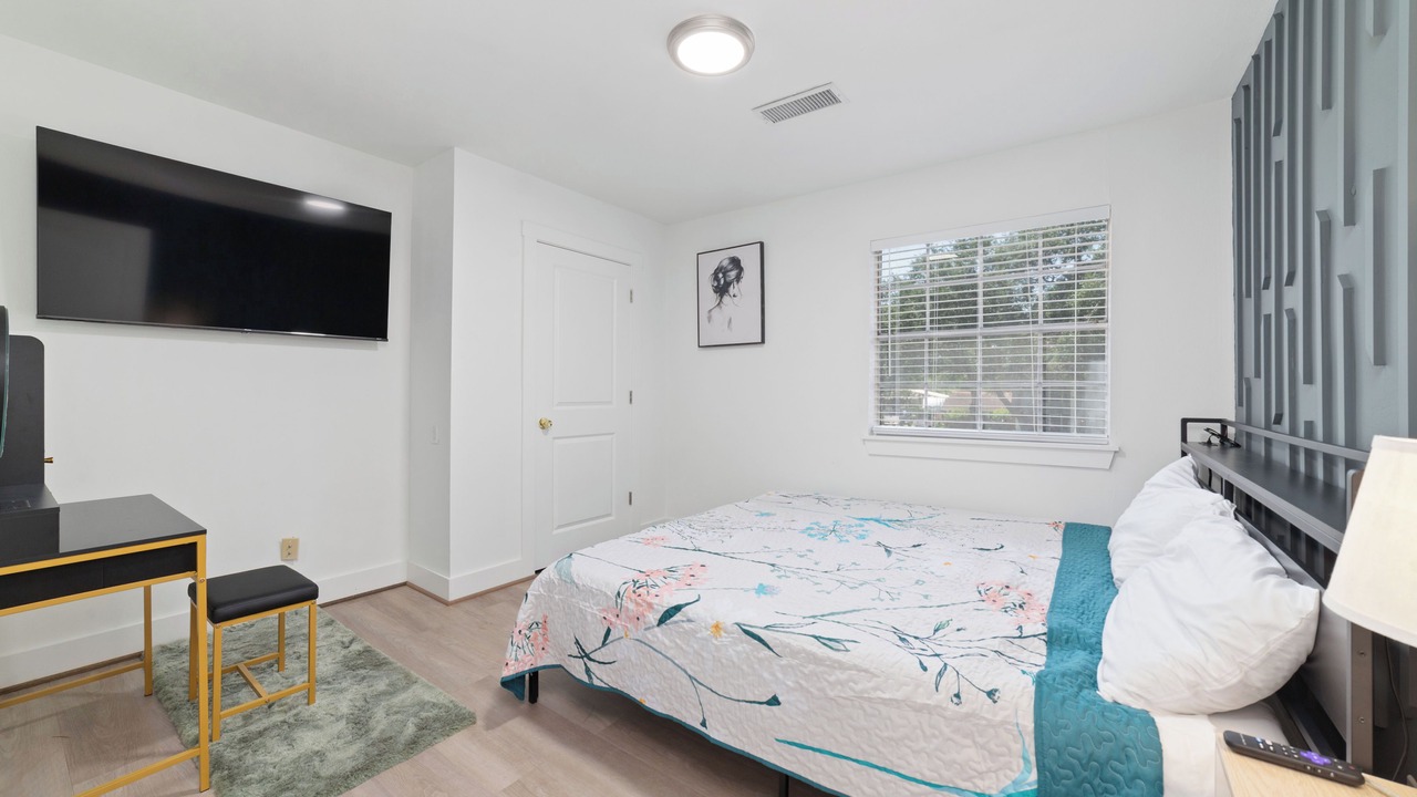 Photo of Bedroom in Pearland