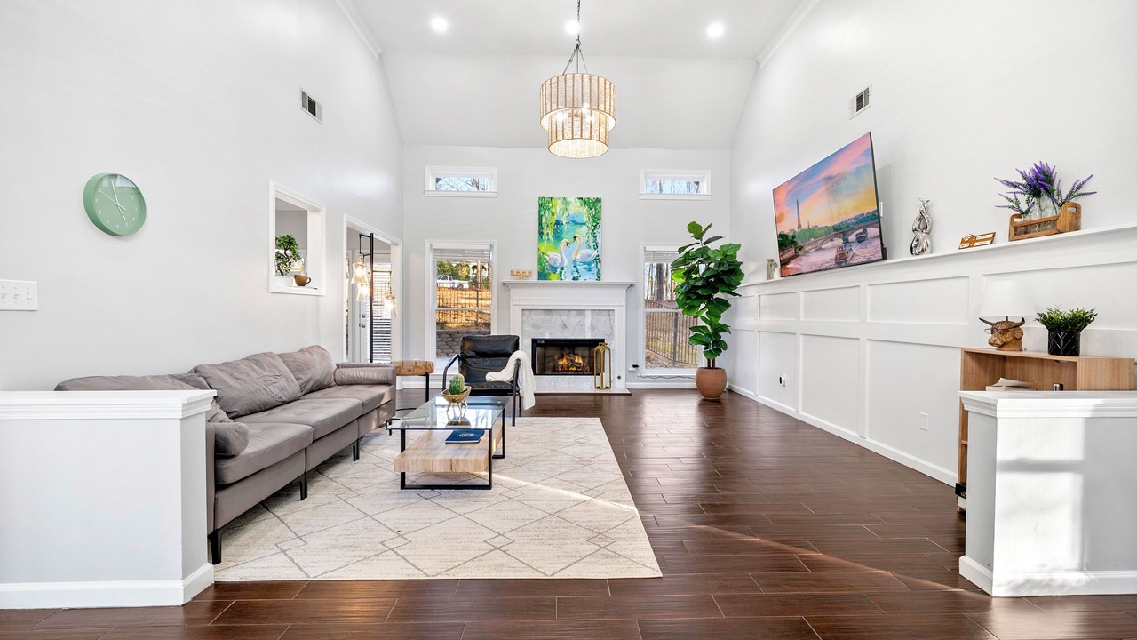 Photo of Livingroom in Sugar Hill