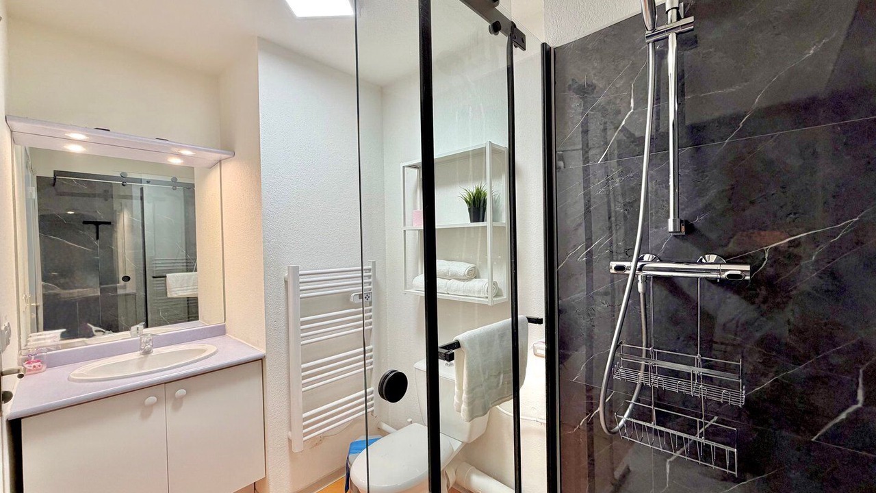 Photo of Bathroom in Calvisson