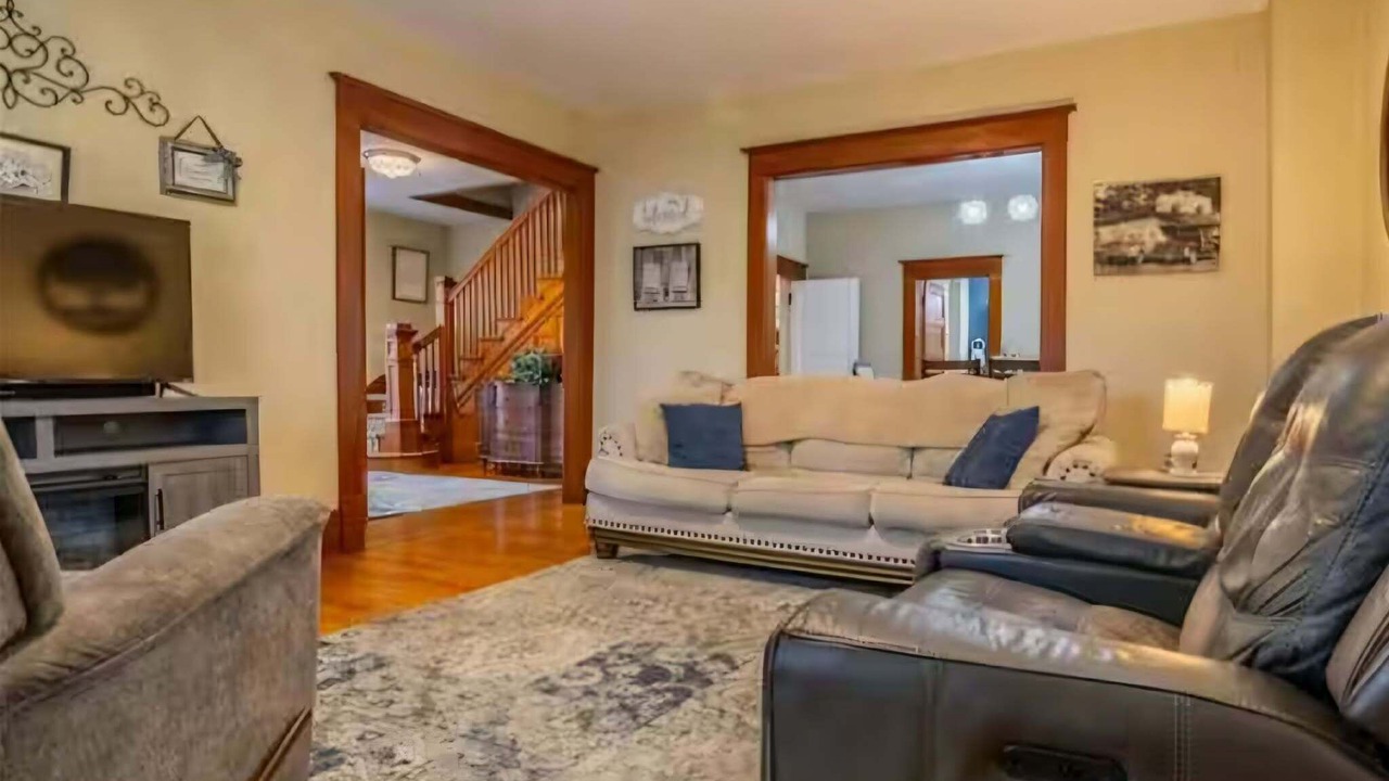 Photo of Livingroom in Hamilton