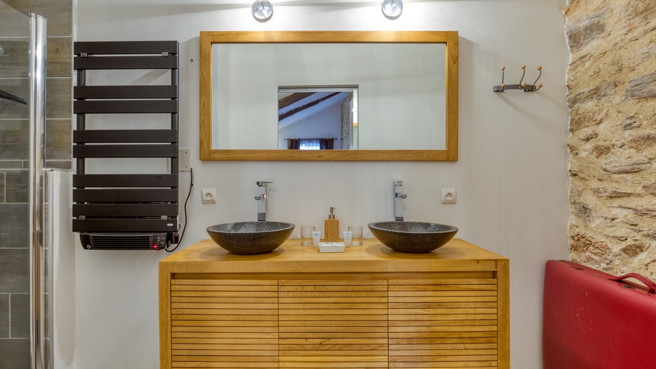 Photo of Bathroom in Faugeres
