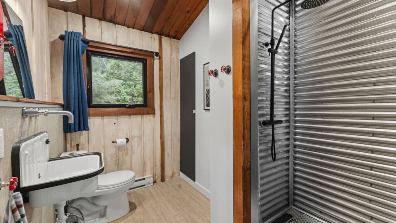 Photo of Bathroom in Cleveland