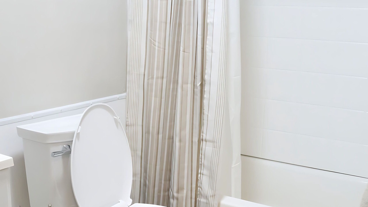 Photo of Bathroom in Ralls
