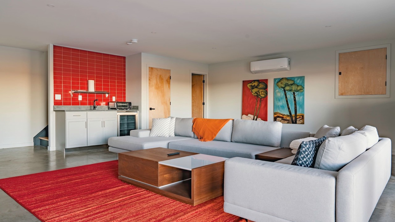 Photo of Livingroom in Town of Marlborough