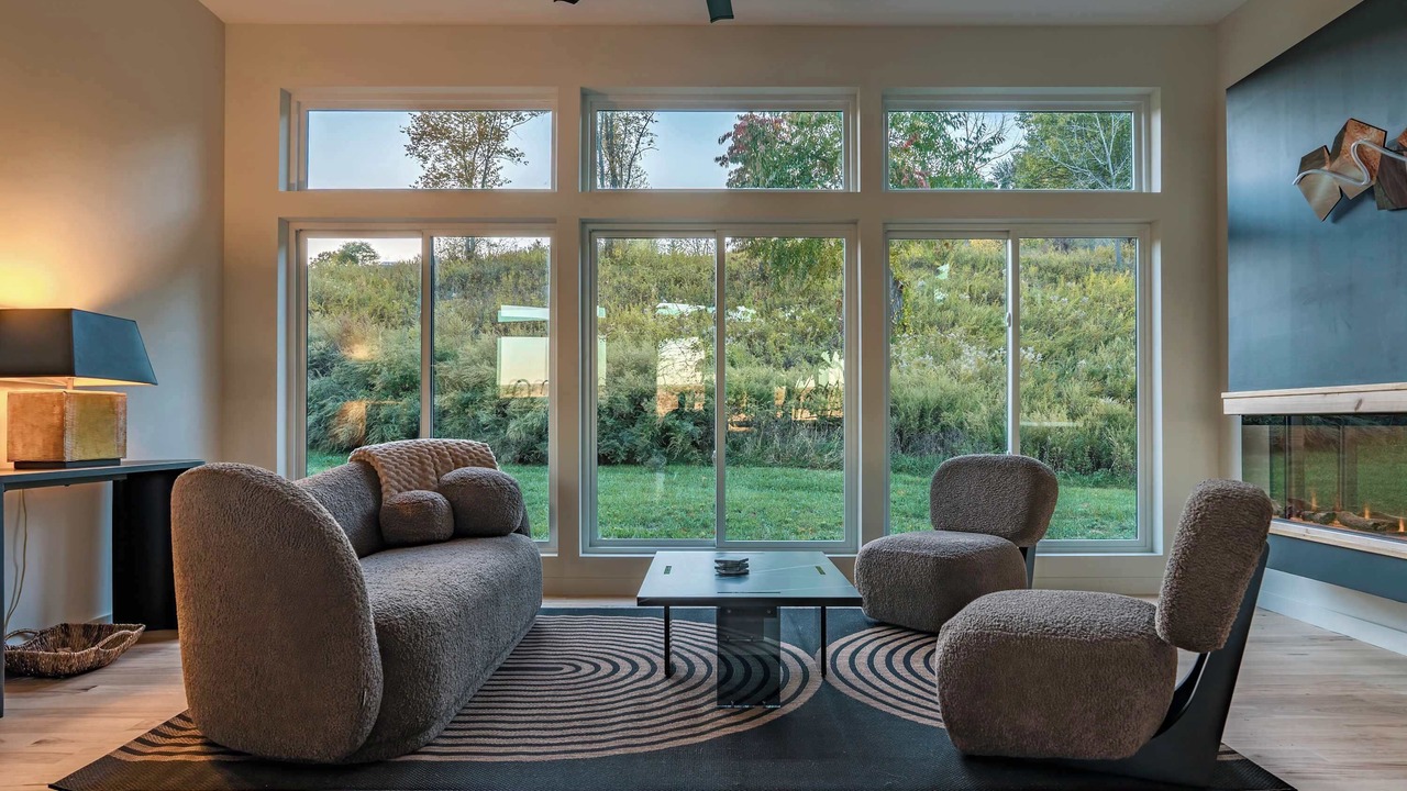 Photo of Livingroom in Town of Marlborough