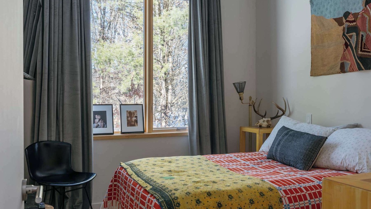 Photo of Bedroom in Narrowsburg